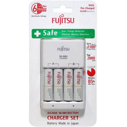 Fujitsu Charger Set with 4pcs 2000mAh AA Ni-MH Battery